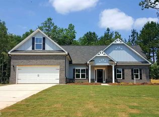 215 Bennett Dr, Mansfield, GA 30055