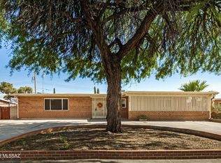 6926 E Calle Bellatrix, Tucson, AZ 85710