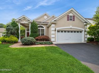 51 Colchester Dr, Jackson, NJ