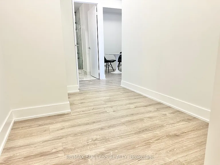 30 Shore Breeze Dr #2617 — Photo 5