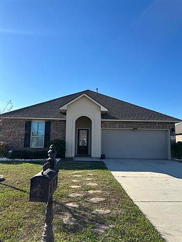 1st image of 272 E Lake Dr