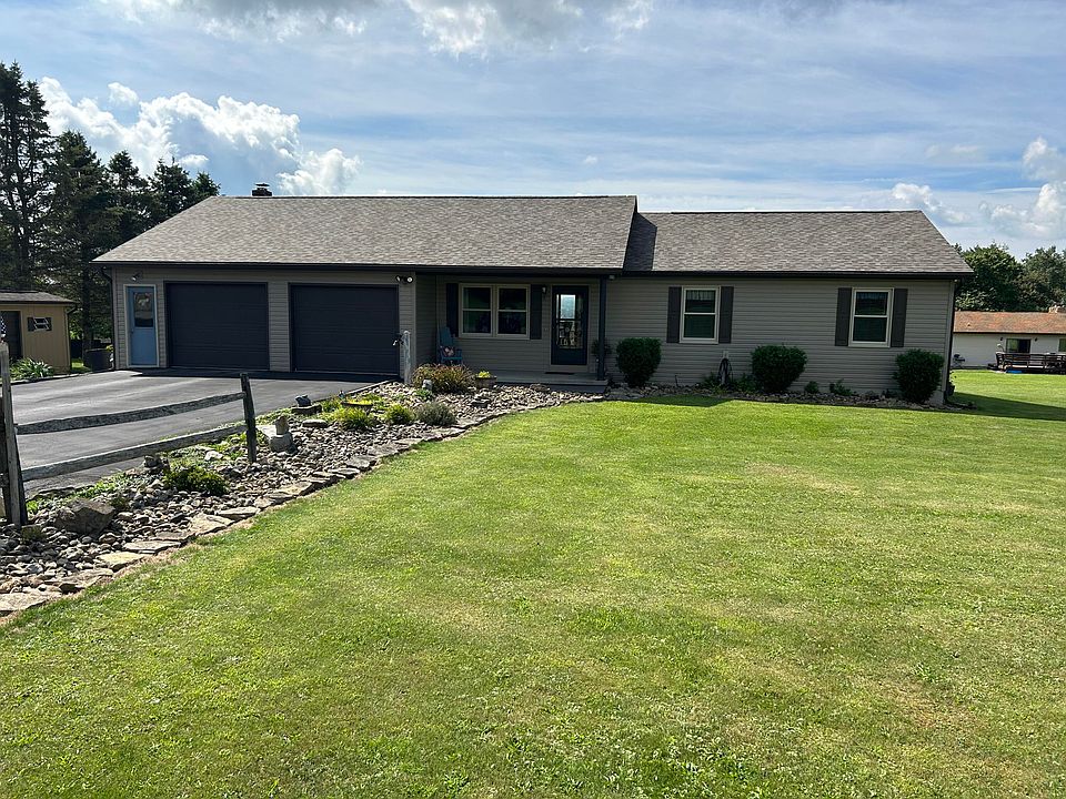 1st image of 7 Cornplanter Dr