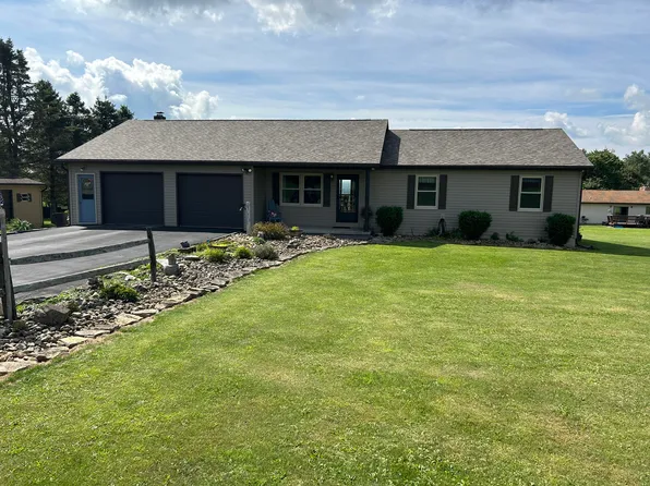 7 Cornplanter Dr, Du Bois, PA 15801