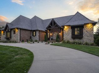 5613 S Dunrobin Drive, Springfield, MO 65809