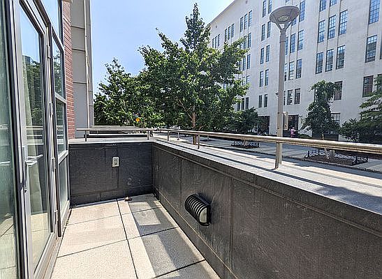 4th image of 1 Northside Piers House C