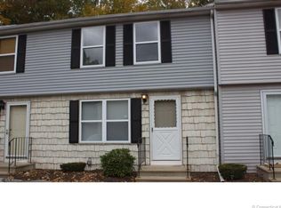 11 Periwinkle Ln, Glastonbury, CT 06033