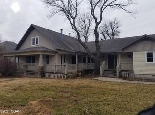 707 Tucker St, Mindenmines, MO 64769