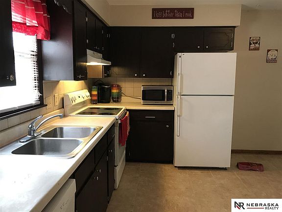 3rd image of 4974 S 142nd St