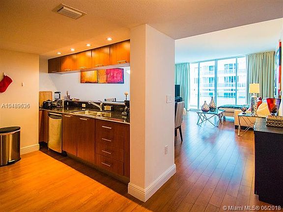 4th image of 1800 N Bayshore Dr APT 514