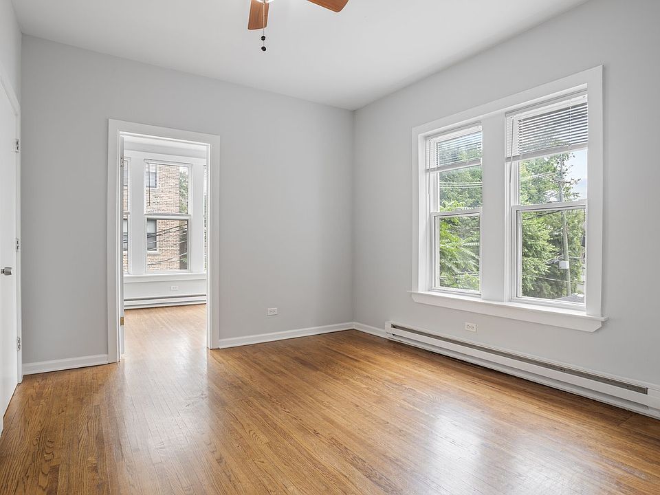 1st image of 1456-1460 W Fargo Ave #1456-201