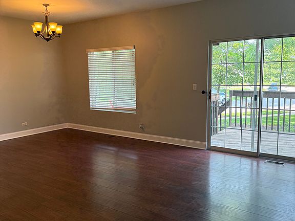 5th image of 291 Windsor Ct Unit C