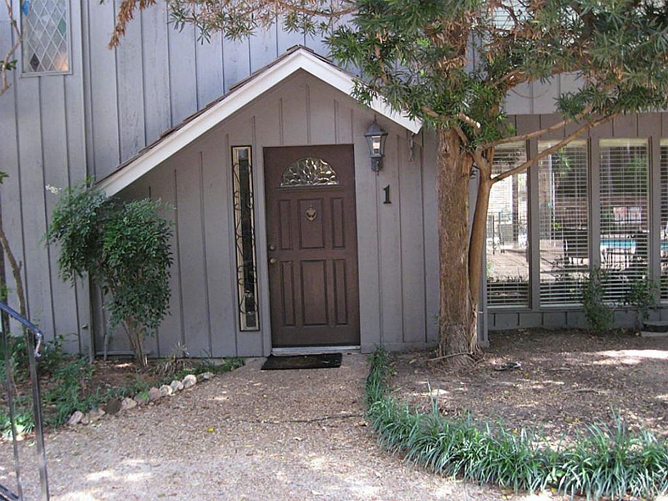 1st image of 4944 Woodway Dr APT 1