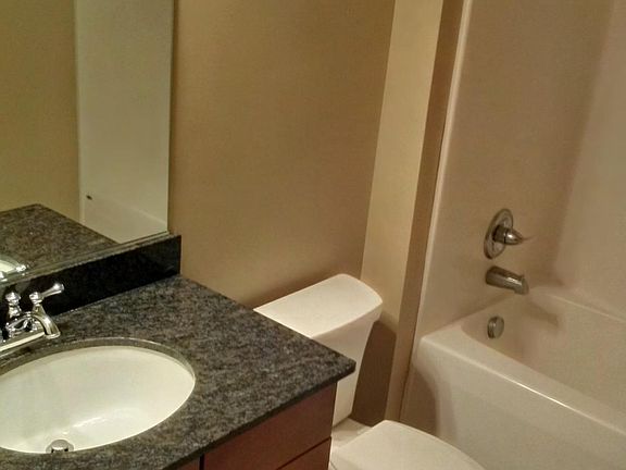 5th image of 806 Wasena Ave SW APT 505