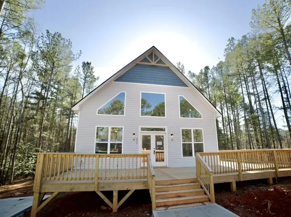 253 Sandy Point Dr, Manson, NC 27553