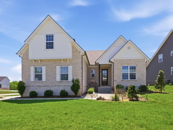 101 Tattersalls Dr, Nicholasville, KY 40356