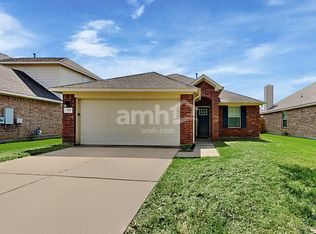 3037 Camelia View Ln, Dickinson, TX 77539