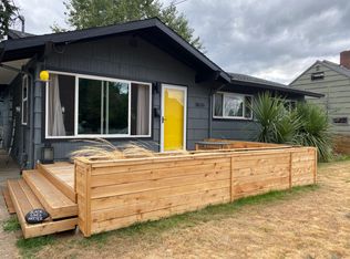 8636 NE Sacramento St, Portland, OR 97220