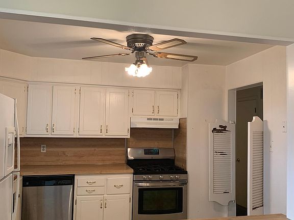 3rd image of 525 Erickson Ave