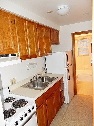 2nd image of 100 E Frambes Ave APT A6