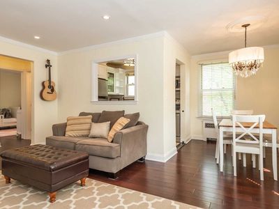 38 Edwards St APT 2A, Roslyn Heights, NY, 11577