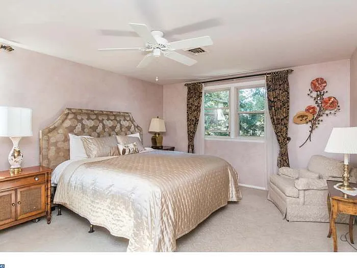 1512 Temple Dr — Photo 9