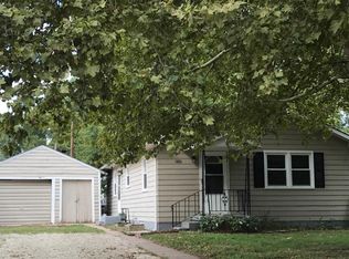 1420 SW 2nd St, Abilene, KS 67410