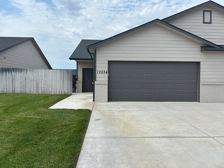 12034 W Shadow Lakes St — Photo 1