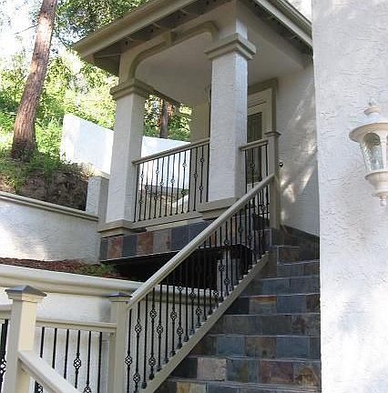 2nd image of 716 Cathedral Dr