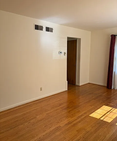 310 Azalea Dr #B — Photo 5
