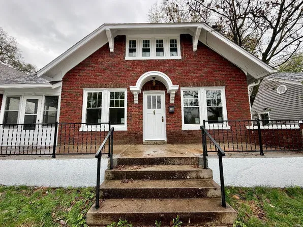 212 E Ashley Rd, Boonville, MO 65233