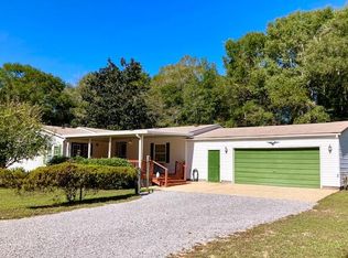 869 Juniper Lake Dr, Defuniak Springs, FL 32433