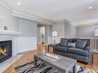 100-12 1st St, Keyport, NJ 07735