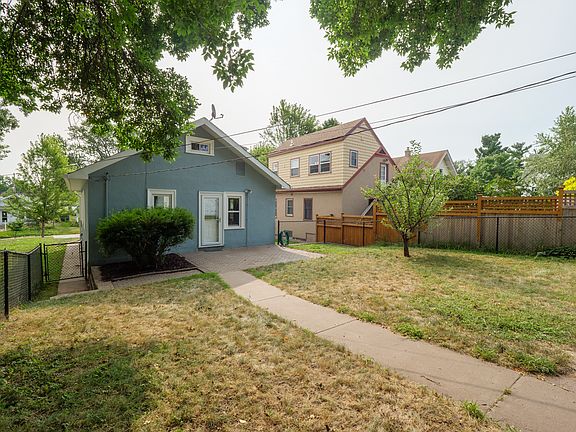 3rd image of 3944 24th Ave S