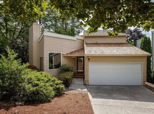 25 Aquinas St, Lake Oswego, OR 97035