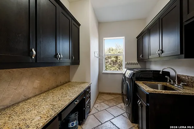 6710 Manor Hl — Photo 14