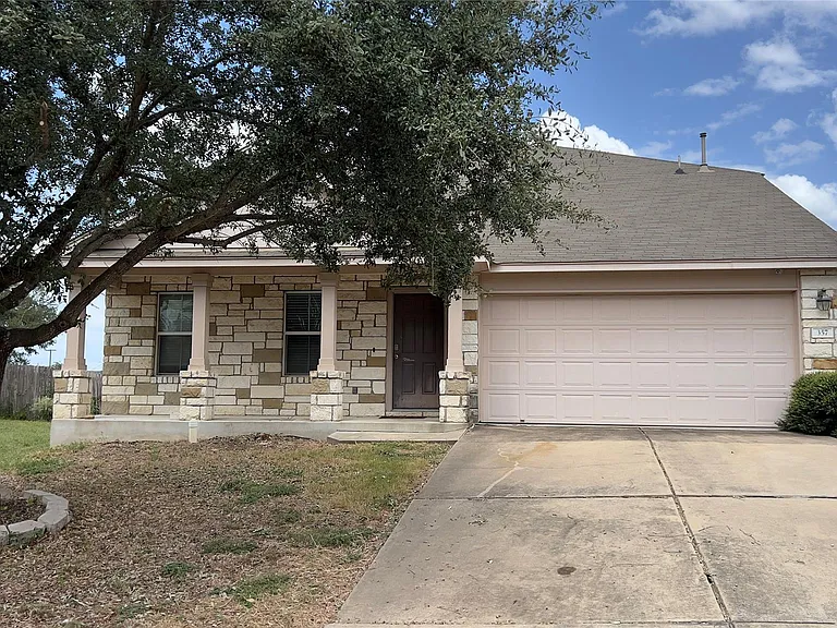 357 Nottingham Loop — Photo 1