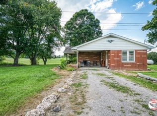 4120 Jolley Rd, Byrdstown, TN 38549