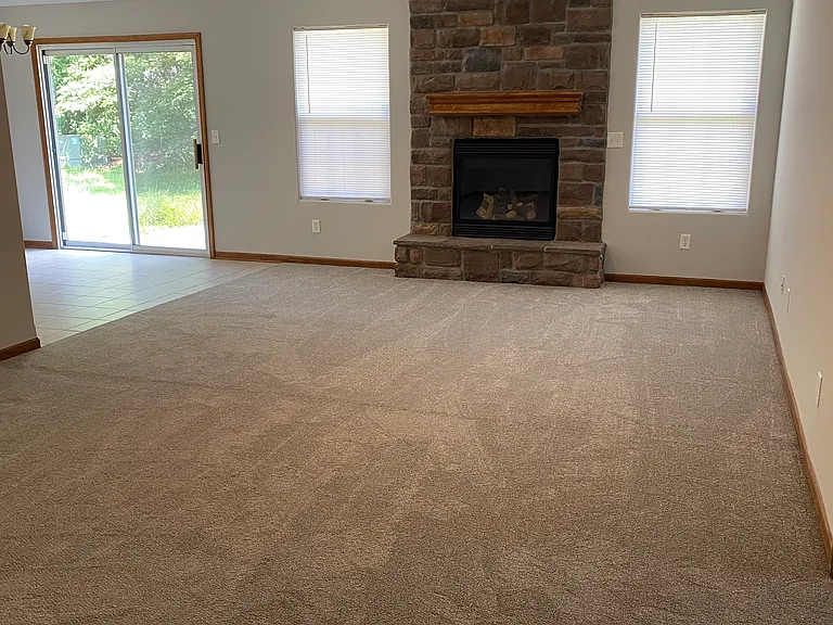 1432 Tamarisk Ct — Photo 5