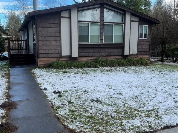 725 Tipsoo Loop S, Rainier, WA 98576