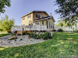 20745 Dawson St, Petersburg, IL 62675