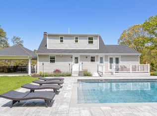 161 Red Creek Rd, Hampton Bays, NY 11946