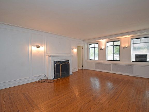 4th image of 3900 Rose Hill Ave Unit 102B