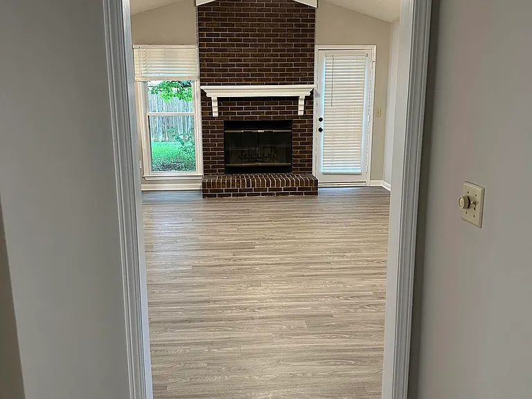 108 Brass Oak Dr — Photo 7