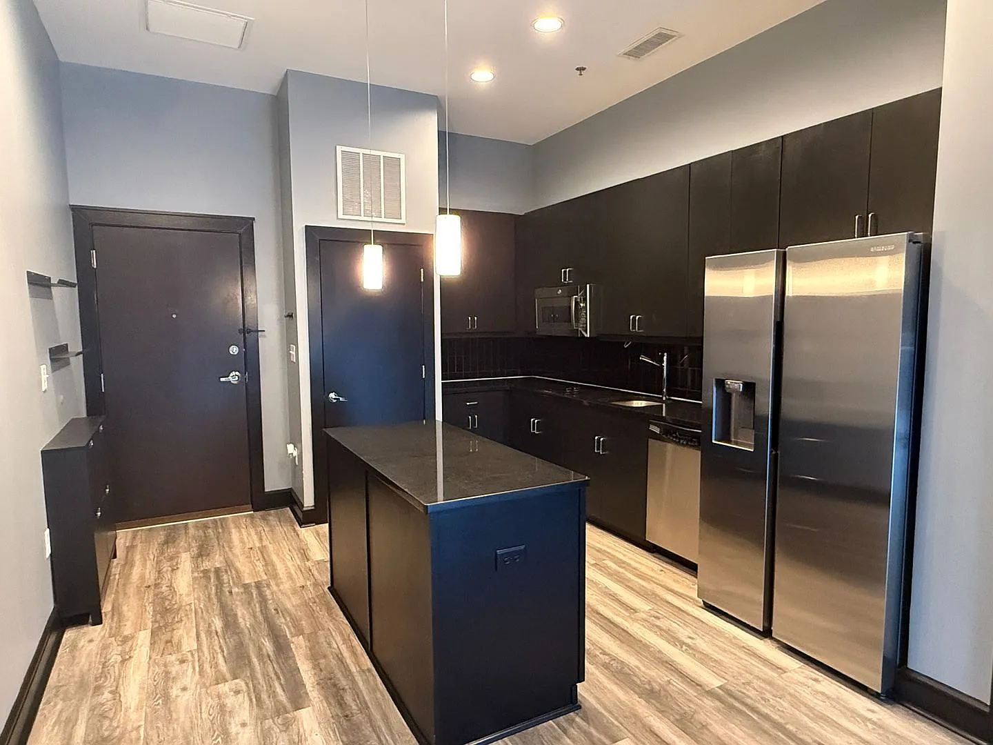 333 West Trade Street — Photo 3