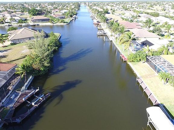 3rd image of 3826 Oasis Blvd