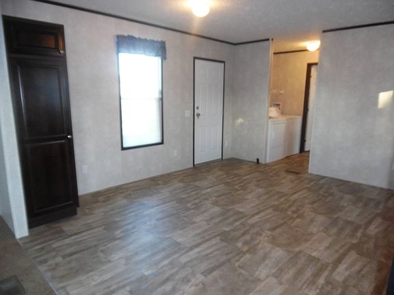 4th image of 1250 Paree St #353
