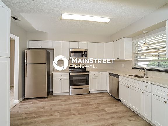 5th image of 1507 Providence Cir