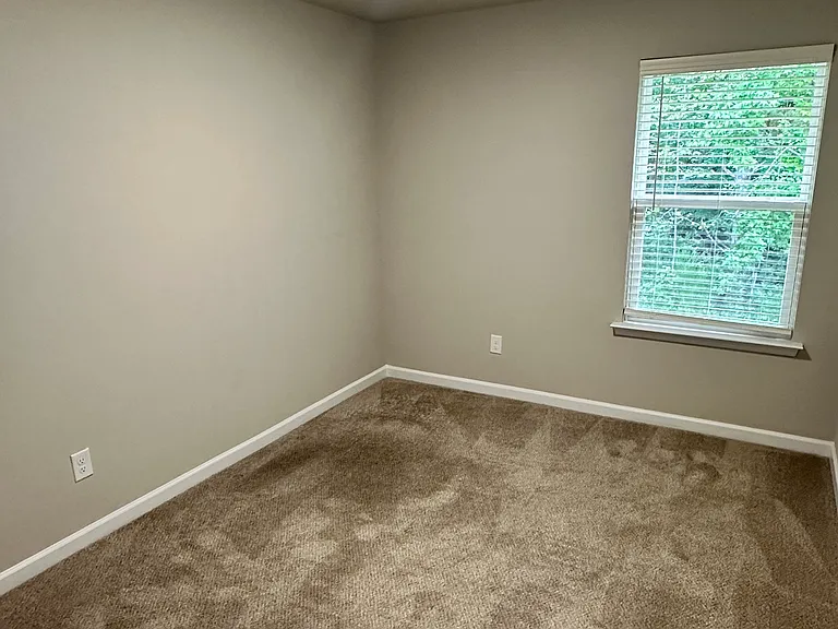 8037 Alderton Ln — Photo 16