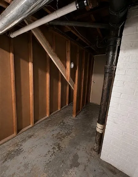629 Watson Ave — Photo 20