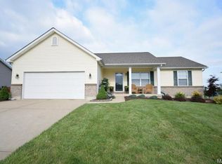 41 Eric Hill Dr, Warrenton, MO 63383